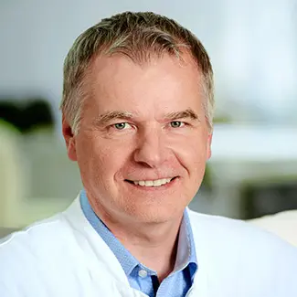 Chefarzt Prof. Dr. med. Markus Schaichm Hämatologie, Onkologie und Palliativmedizin, Winnenden